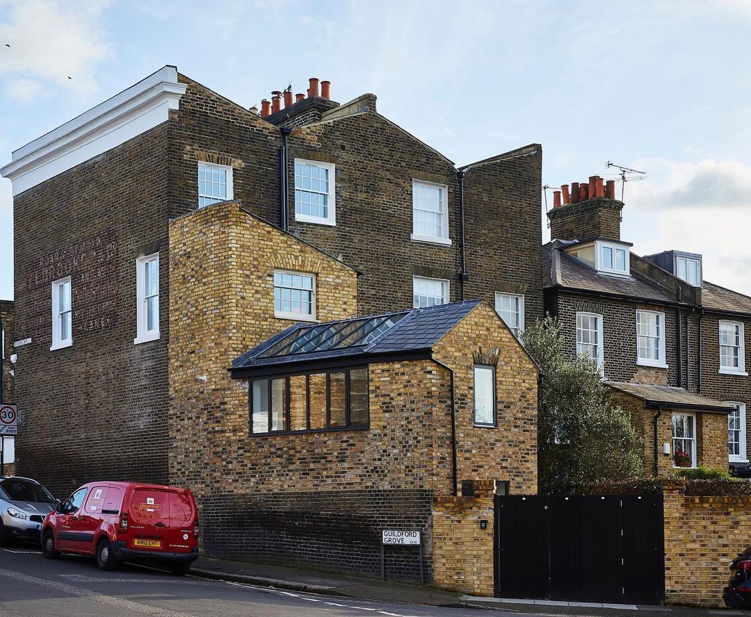 REFURBISHING A PROPERTY IN LONDON