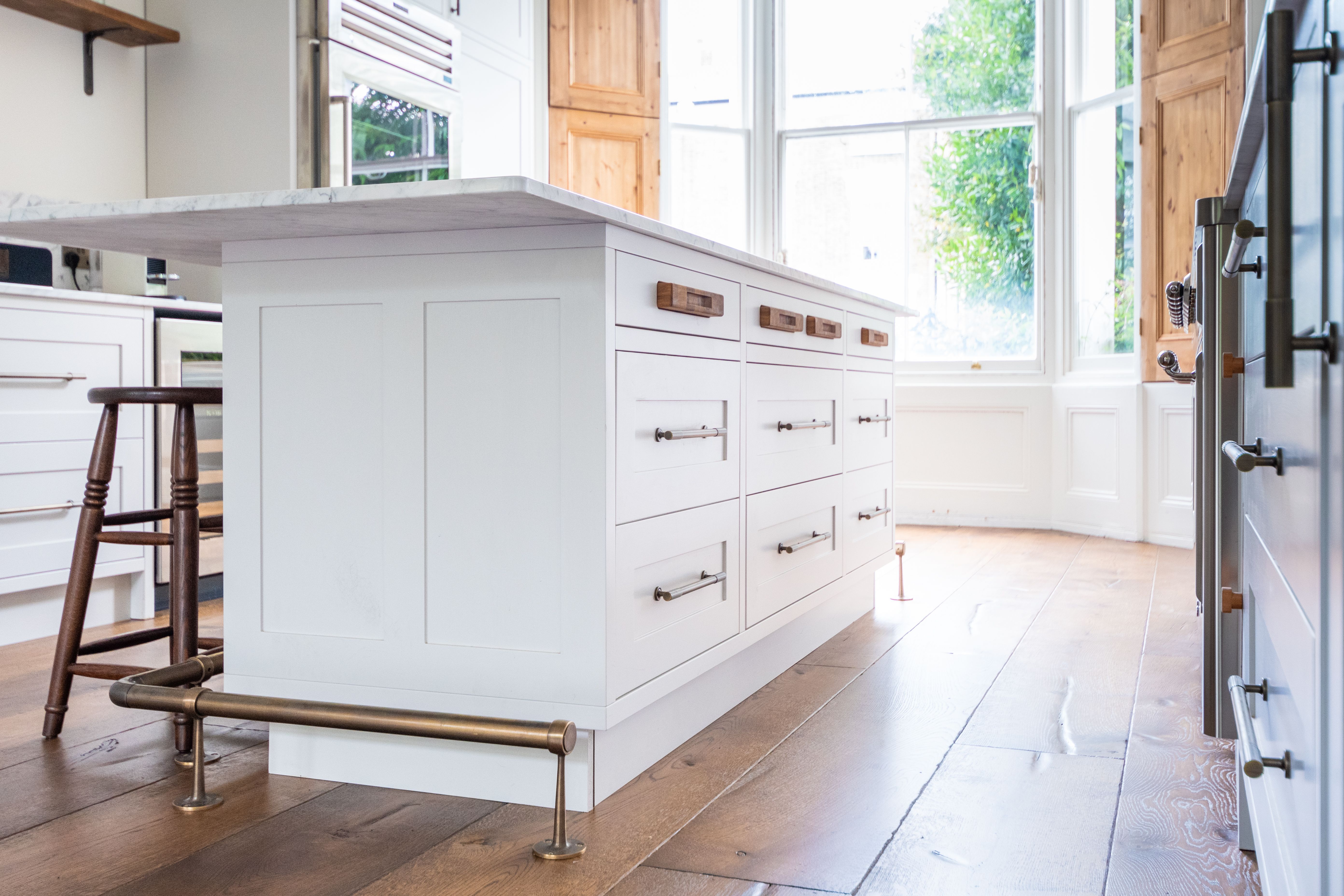 BESPOKE FITTED FURNITURE